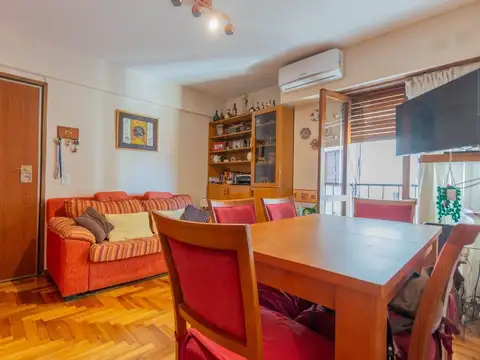Venta depto 3 amb Floresta balcón francés lavadero
