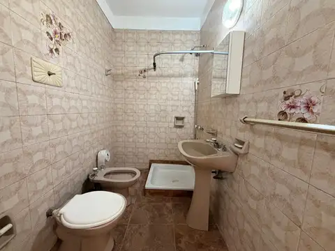 Depto Tipo Casa en Alquiler de 2 ambientes