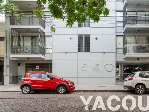 Castillo e/ Avenida Raúl Scalabrini Ortiz y Malabia