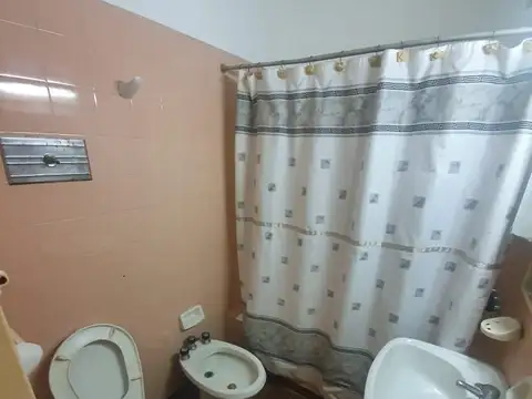 DEPARTAMENTO 2 AMB. - MUY LUMINOSO - MUY BUENA UBICACION - BALCON