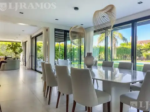 Casa en Venta en Santa Barbara, USD 1.200.000