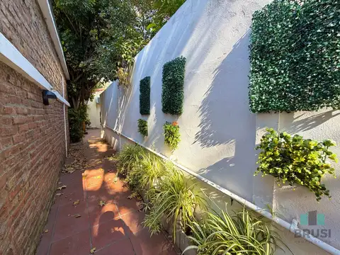 Depto Tipo Casa en Venta en Temperley, USD 95.000