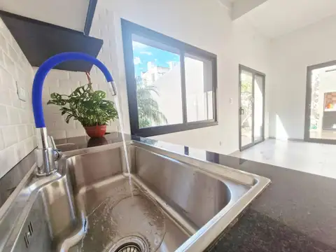 Casa en Venta al Oeste