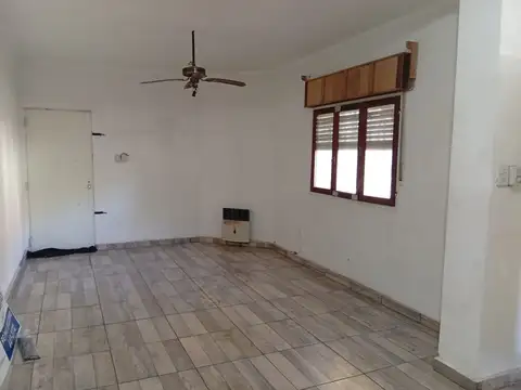 CASA EN VENTA 2 DORMITORIOS BARRIO BELGRANO