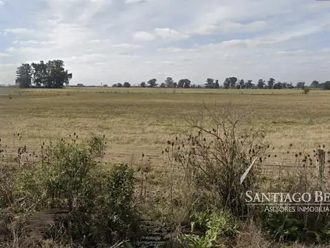Cercano a Ayres de Cardales