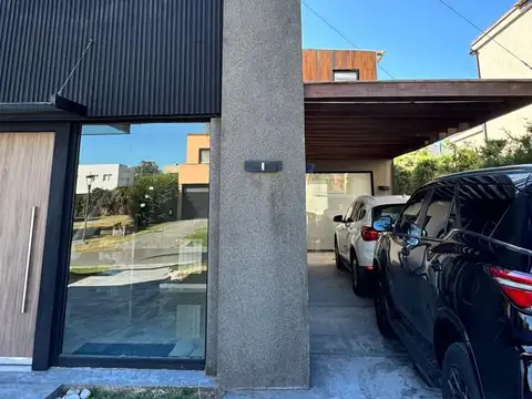 Casa en Venta de 6 dormitorios