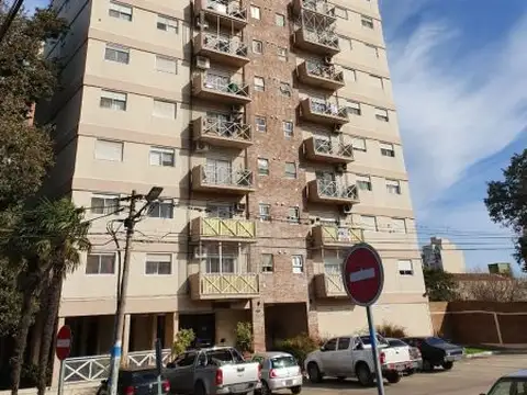 Angel Delia 100, Piso 7