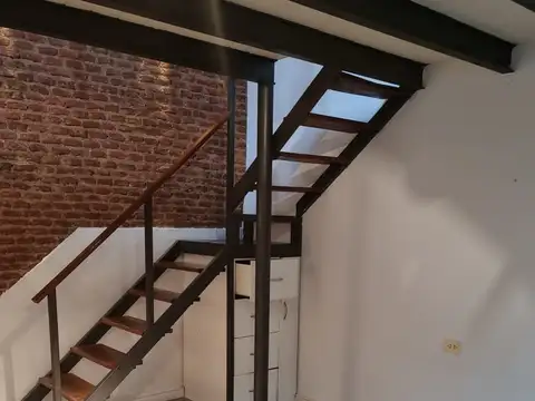 Depto Tipo Casa en Alquiler de 1 dormitorio