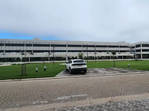 Departamento en Alquiler en Fisherton, $ 640.000