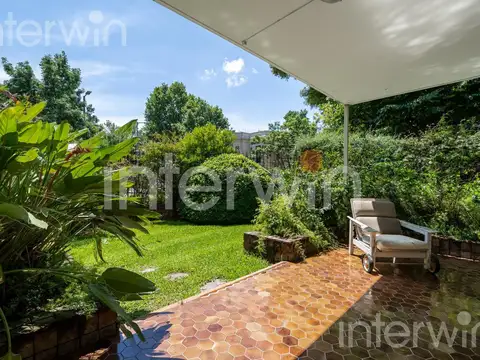 Departamento tipo Casa en Venta - 5 amb. -  Jardín - Cochera- Baulera - Belgrano - Belgrano R.