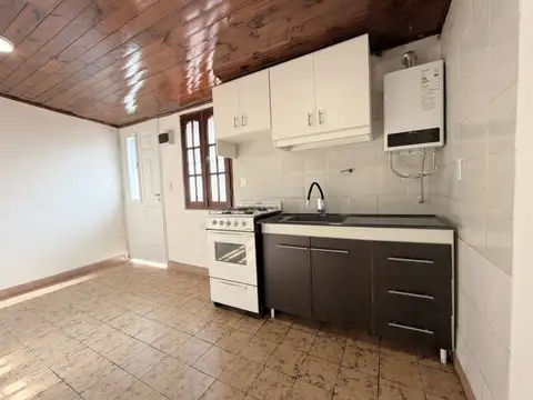 Coronel Salvadores 900, Piso 1