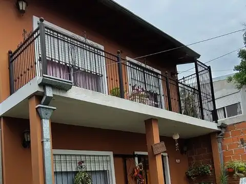 Casa estilo Duplex en Venta