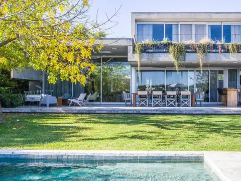 Casa en venta en Santa Bárbara.