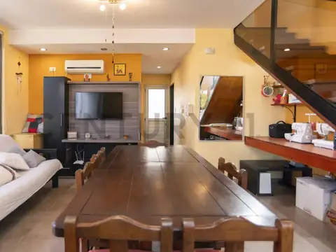 CASA EN VENTA EN LA PLATA DE DOS DORMITORIOS