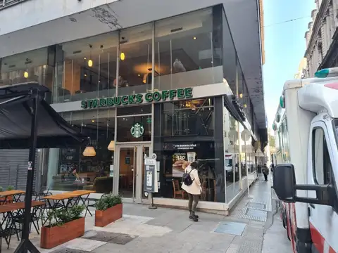 Local en Alquiler en esquina Av. Rivadavia y Florida 250 m2