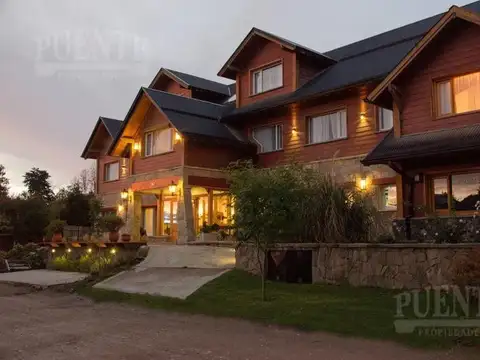 Hostería de excelente calidad costructiva   Panorámica vista a la cordillera