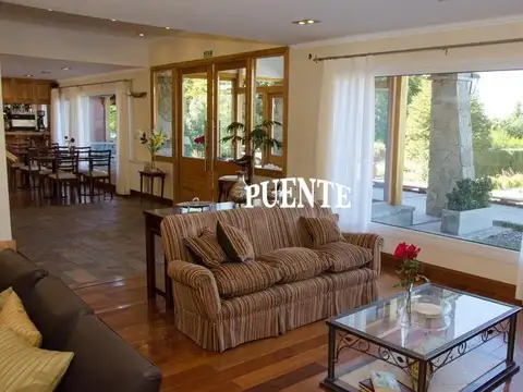 Hotel en Villa La Angostura