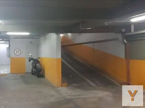 Cochera en venta - 12Mts2 - Lomas de Zamora