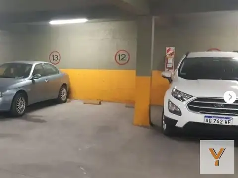 Cochera en venta - 12Mts2 - Lomas de Zamora