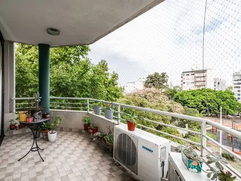 Departamento en Venta con 2 cocheras