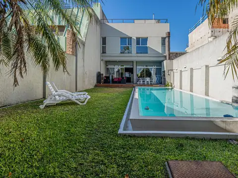 Casa 5 ambientes | Venta en Saavedra | Parrilla y pileta