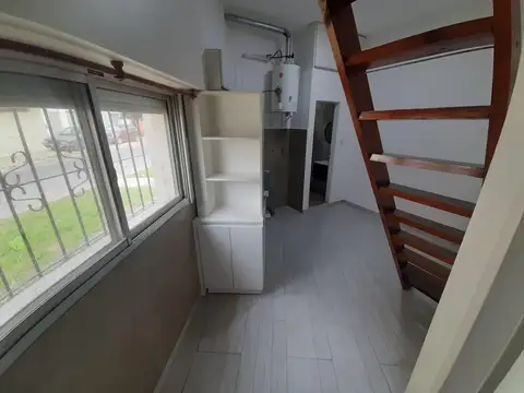 Depto Tipo Casa en Alquiler en José León Suárez, $ 490.000