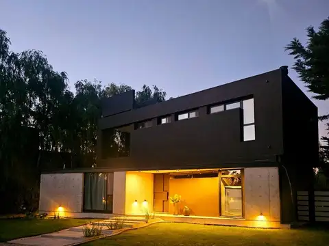ALQUILER CASA AMOBLADA BARRIO LA ZAGALA