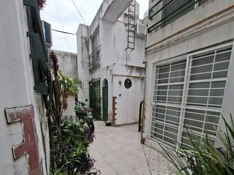 Hermoso monoambiente en Alquiler con patio