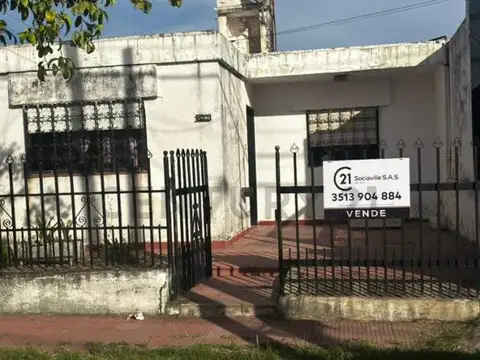 Casa Venta 3 Dormitorios – Barrio Quebrada de las Rosas - Posibilidad Comercial