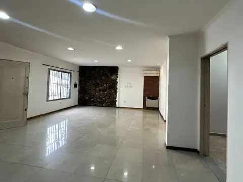 Depto Tipo Casa en Alquiler en Turdera, $ 1.350.000