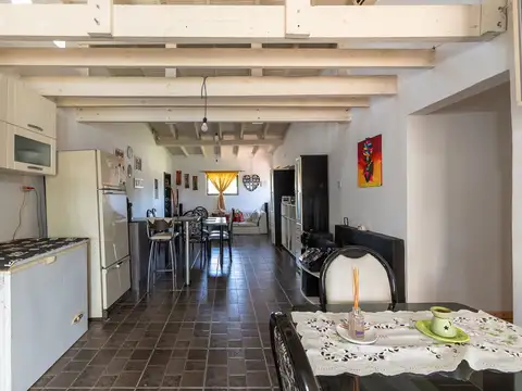 Casa 3 ambientes con 1 baño