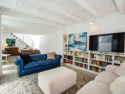 Venta PH 3 ambientes más play room o escritorio en Recoleta