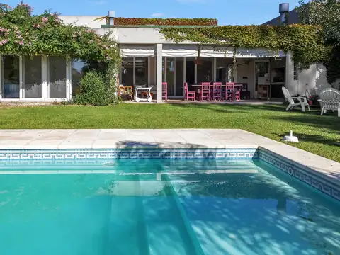 Casa en alquiler temporario en Las Liebres, capacidad 6 personas con pileta