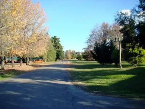 Lote de 1761 m2 en Venta en barrio Campo Grande Pilar