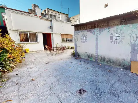 VENTA CASA 4 amb   monoamb ARAUJO al 2200 Parque Avellaneda