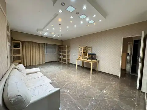 Venta Departamento 4 Ambientes en Once