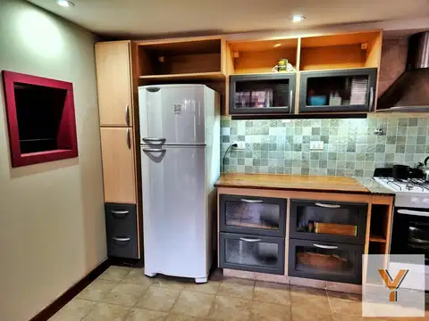 Casa 5 ambientes con 1 baño