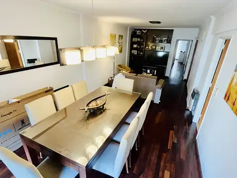 Departamento en venta en Centro,  2 dormitorios, amplísimo !