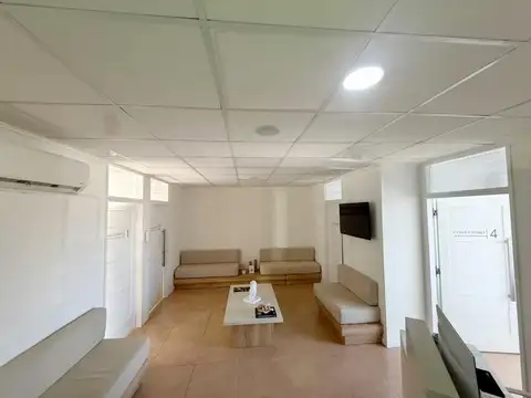 Venta total o por pisos, excelente ubicación