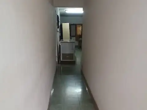 Casa 6 ambientes con 1 baño