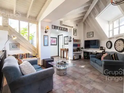 Venta Casa Villa Devoto Tres ambientes con Local Comercial