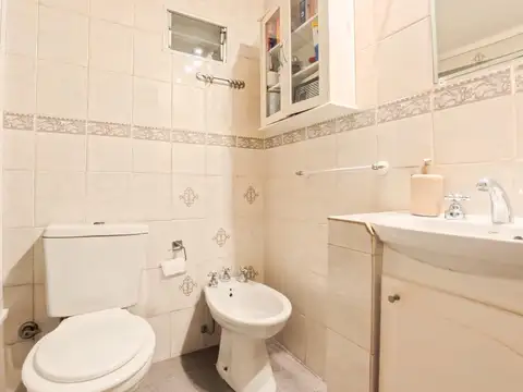 Triplex en excelente ubicación! Zona Parque Saavedra