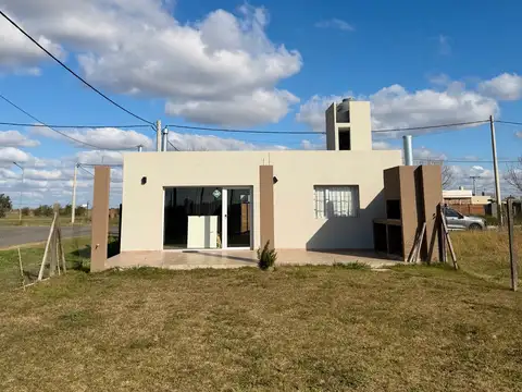 Casa en Alquiler en Villa Amelia, $ 800.000