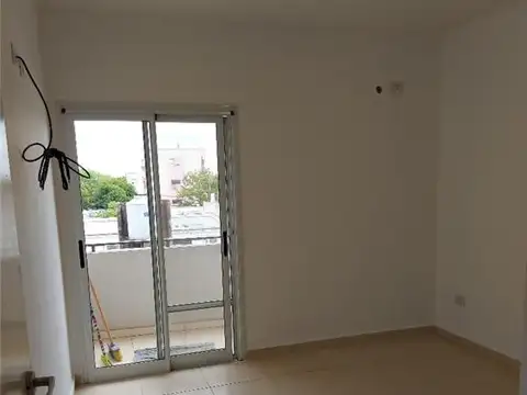 DEPARTAMENTO 2 AMBIENTES - VILLA CENTENARIO, RESISTENCIA