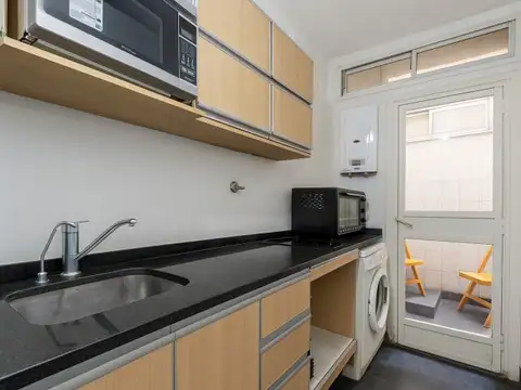 Avda. San Juan 2373 , Piso 0