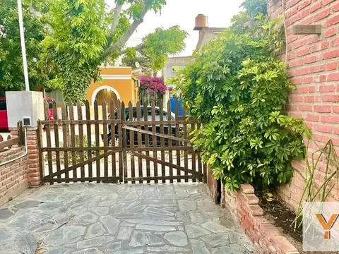 Casa en Venta - 2 Dormitorios 1 Baño - 73mts - San Clemente Del Tuyú