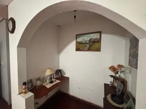 Casa 5 ambientes con 1 baño