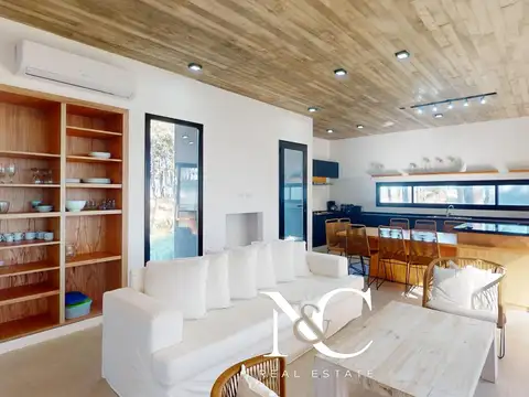 Casa 5 ambientes con 3 baños