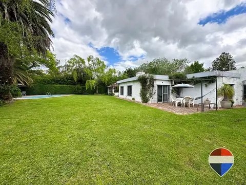 CASA 5 AMBIENTES EN VENTA EN BARRIO LINKS PILETA