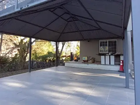 Casa en Alquiler de 4 dormitorios